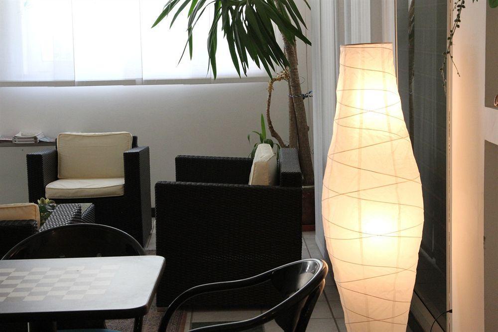 Hotel Caesar 페자로 외부 사진